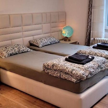 Schoene Wohnung Am Georgenberg 罗伊特林根 外观 照片