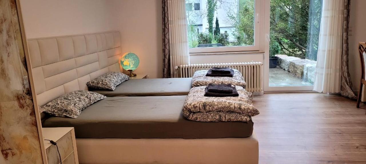 Schoene Wohnung Am Georgenberg 罗伊特林根 外观 照片